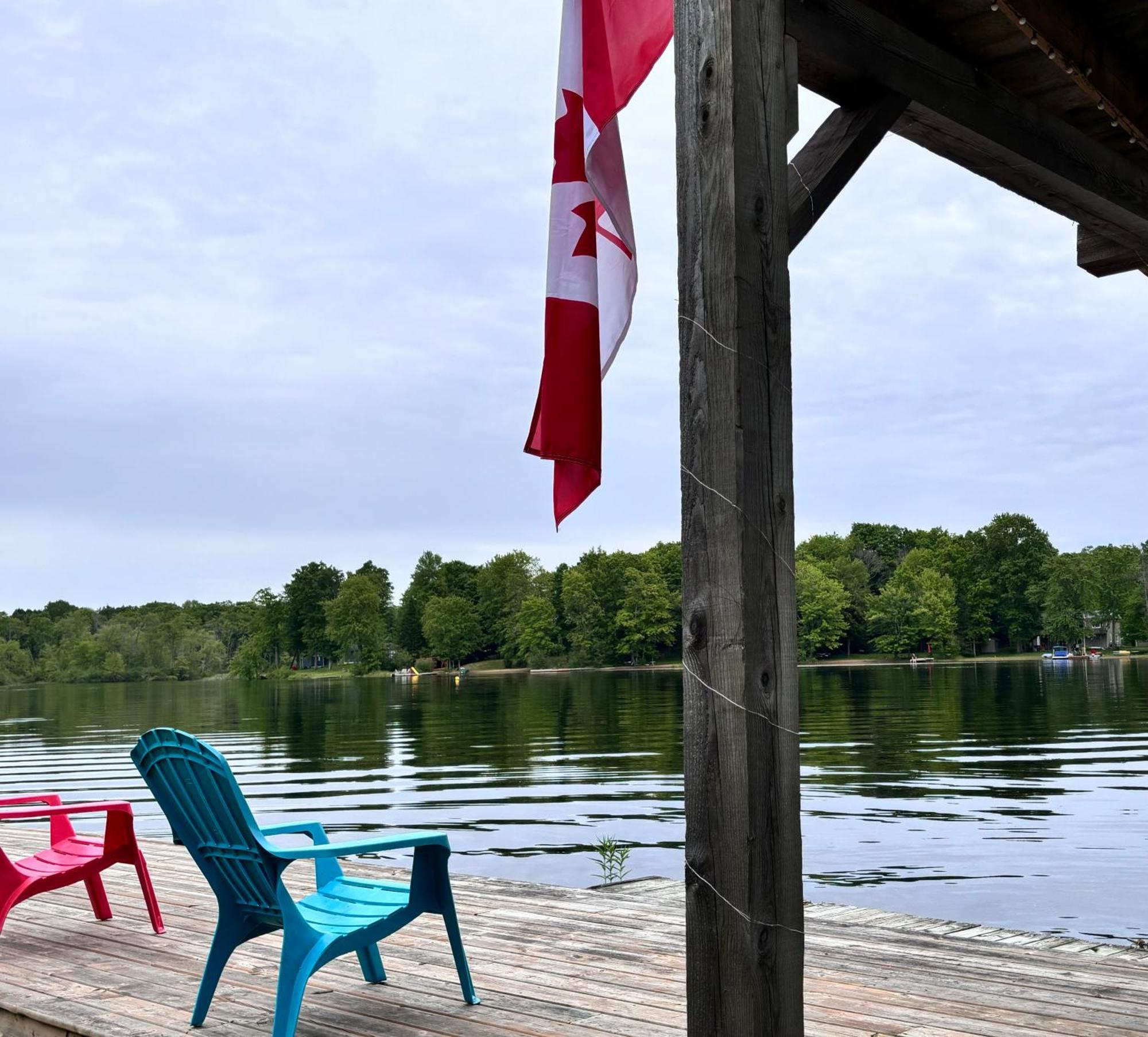 Lakefront Hideaway Resort Kawartha Lakes Exterior photo